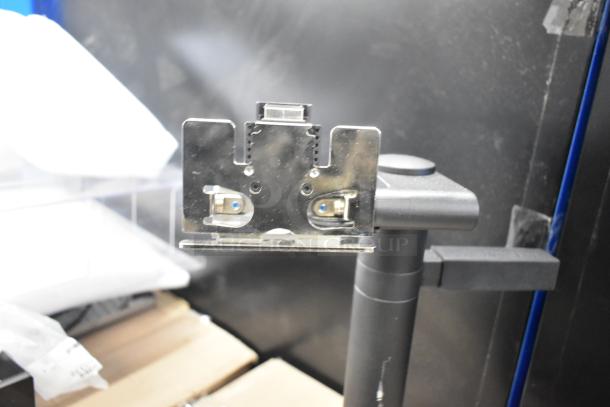 Mettler Toledo FreshWay Scale, durable build, adjustable stand, suitable for 100-240 volts, 1 phase, in good condition.