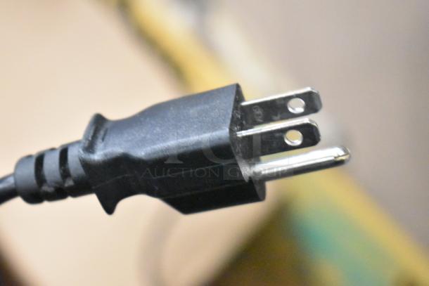 Black power plug for Mettler Toledo FreshWay Scale, 100-240V, 1 Phase.