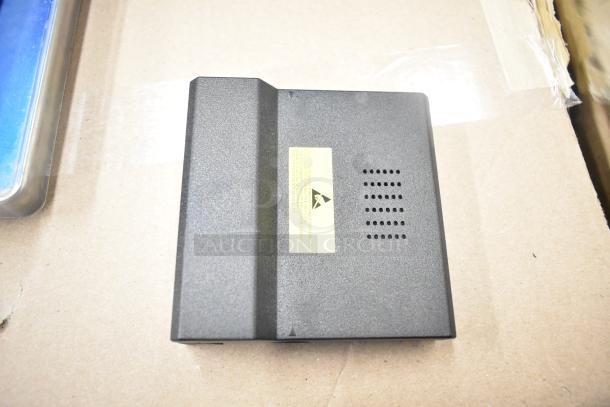 Mettler Toledo FreshWay Scale setup, black housing, visible vent holes, voltage label on top, good condition.