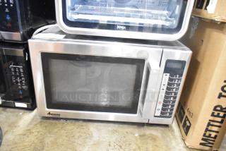 2019 Amana RCS10TS commercial countertop microwave oven, 120 volts, used, keypad controls, stainless steel exterior.