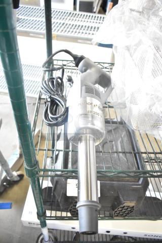 BRAND NEW SCRATCH AND DENT! Robot Coupe CMP250VV Compact 10" Variable Speed Immersion Blender - 1/2 HP. 120 Volts, 1 Phase.