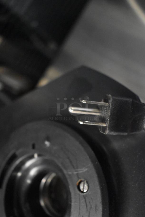 BRAND NEW Anfim AF05 Luna white espresso grinder plug and grinding mechanism. On-demand, 120V, 1 phase, 4.4 lb capacity.