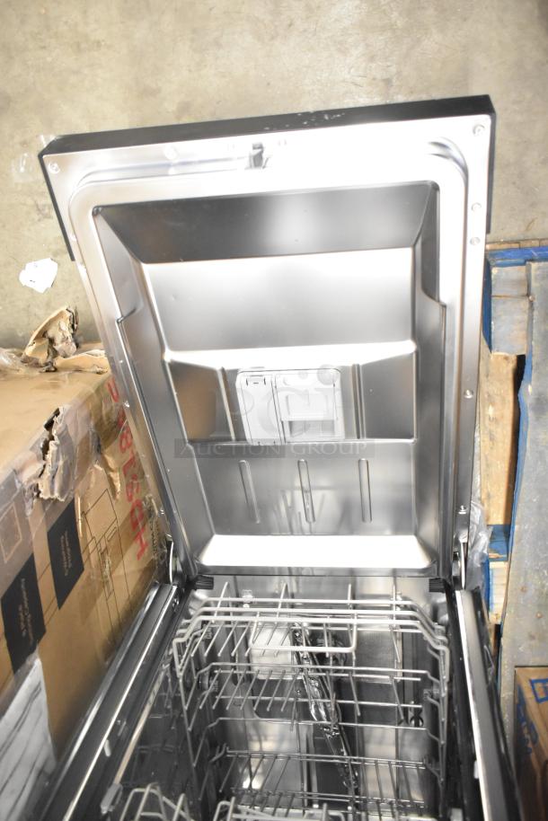 Honeywell HDS18B 18" dishwasher, stainless steel interior, visible racks, 120V, 1 Phase. New, slight packaging damage.