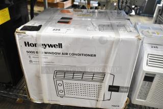 BRAND NEW SCRATCH AND DENT! Honeywell HAC5 5,000 BTU Window-Mounted Room Air Conditioner