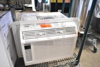 BRAND NEW SCRATCH AND DENT! Honeywell HAC6 6,000 BTU Window-Mounted Room Air Conditioner. 115 Volts, 1 Phase.