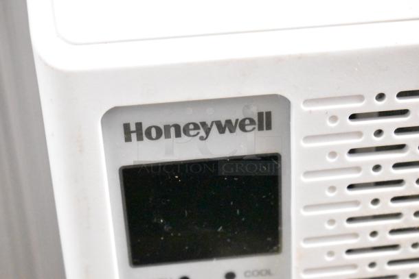 BRAND NEW Honeywell HAC6 6,000 BTU window AC unit, scratch and dent condition, 115V, single phase.