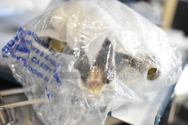 Avantco 184T140 commercial conveyor toaster, scratch and dent condition, 10" wide, 3" opening, 1750W, 300 slices/hr, 120V.