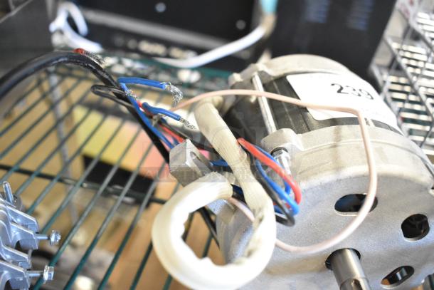 Brand new Avantco condenser and replacement motors, model 17812245, 177SL512MTR; scratch and dent condition, includes wiring.