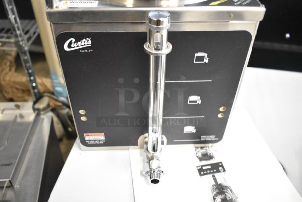 BRAND NEW SCRATCH AND DENT! Curtis ALP1GT12A000 coffee brewer, 12 cup capacity, 1 lower warmer, 120 Volts, visible controls.