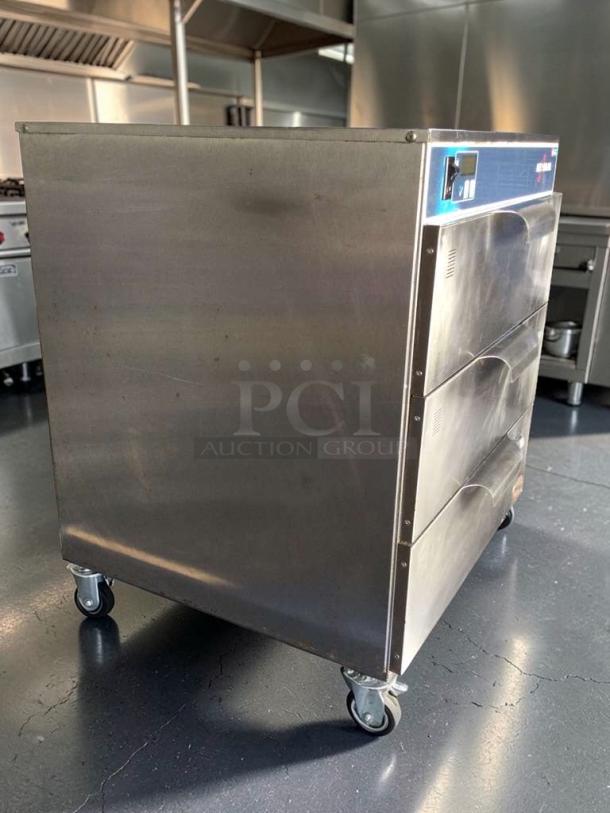 Alto-Shaam 500-3D commercial warming drawer, stainless steel, Halo Heat technology, on casters, excellent condition.