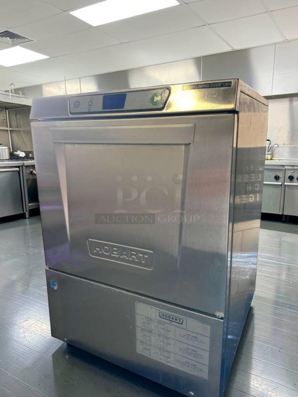 Hobart LXeH-2 undercounter dishwasher, hot water sanitizing, prime condition, 120/208-240V, fully tested, stainless steel.