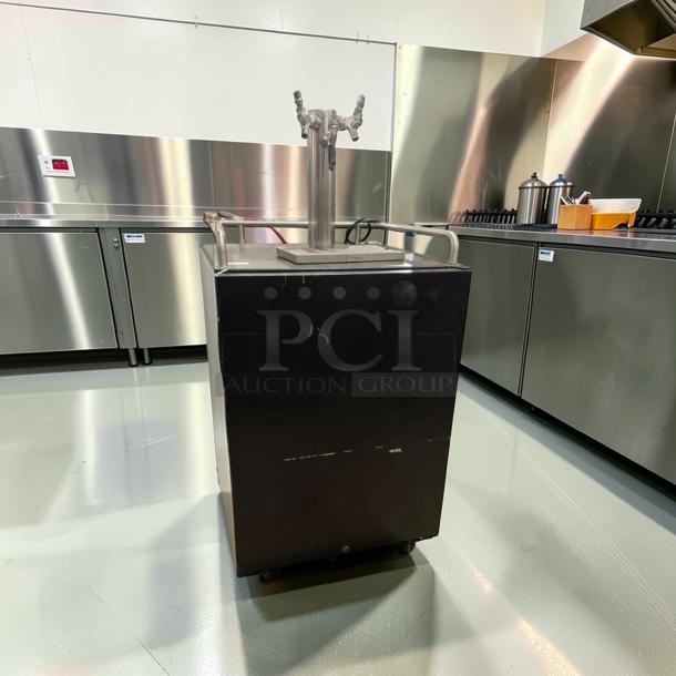 Kegco 3.4 CF stainless steel beer kegerator, draft dispenser, model BEV-M-KGR-0186, premium condition, fully tested.