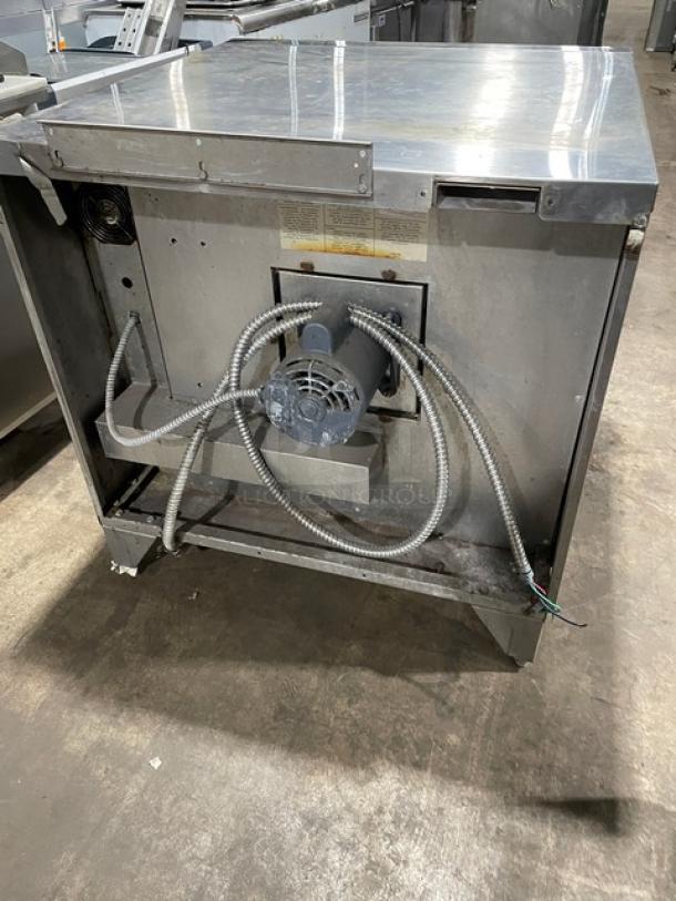 Garland Master Series commercial stainless steel gas convection oven, single stack, on legs. Features wiring and vent details.