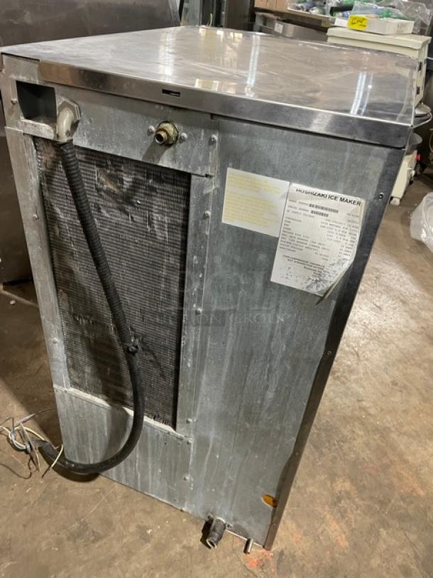 Hoshizaki KM-650MAH commercial stainless steel ice machine, air-cooled, electric, used, model and specs on side label.