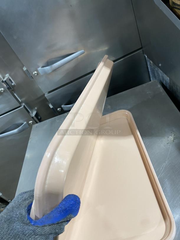 Camtray commercial tan fast food tray, durable material, smooth finish. Ideal for serving. Fine condition.
