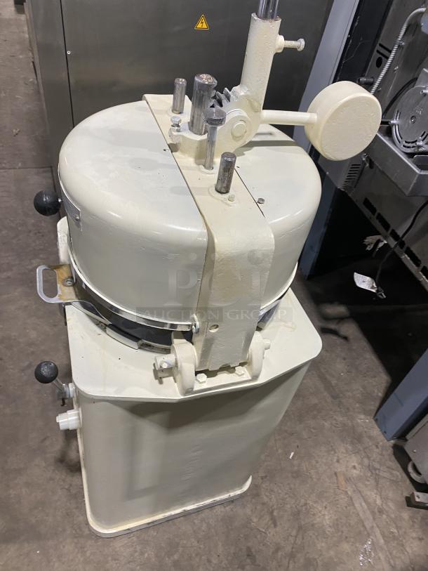 Rompa commercial electric dough rounder/divider, white, with rounding plate. Free-standing, good condition.