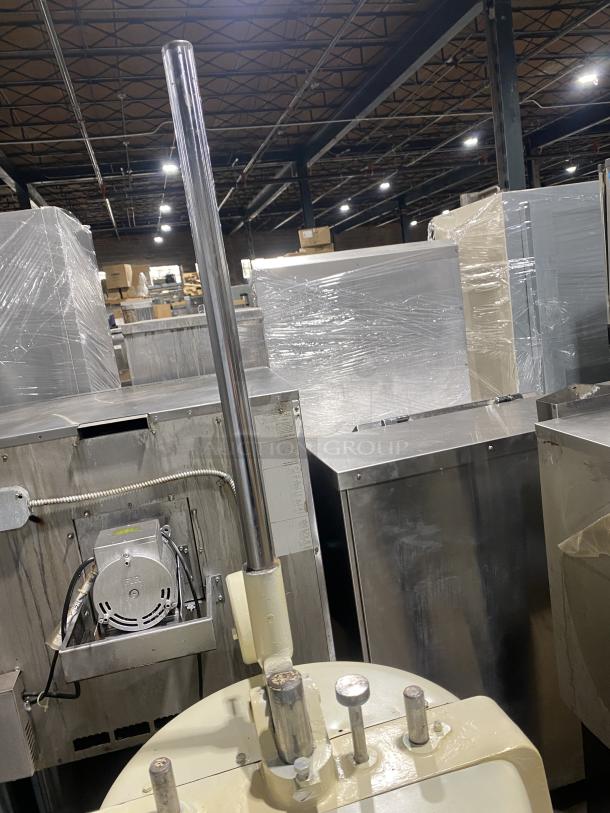 Rompa commercial white electric dough rounder/divider, free-standing, with rounding plate, used condition.