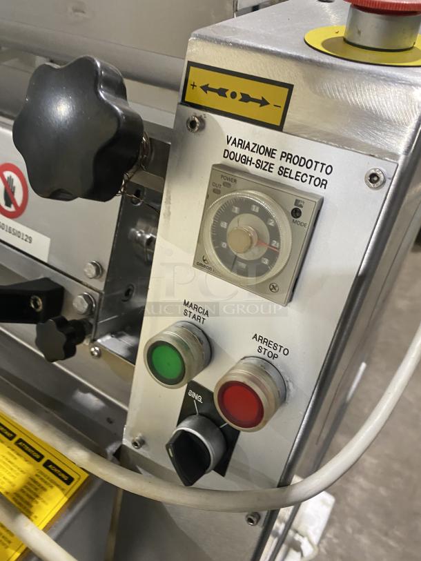 Minipan MOX dough sheeter with conveyor, 220V 3 phase, on casters. Features dough-size selector, start/stop buttons.