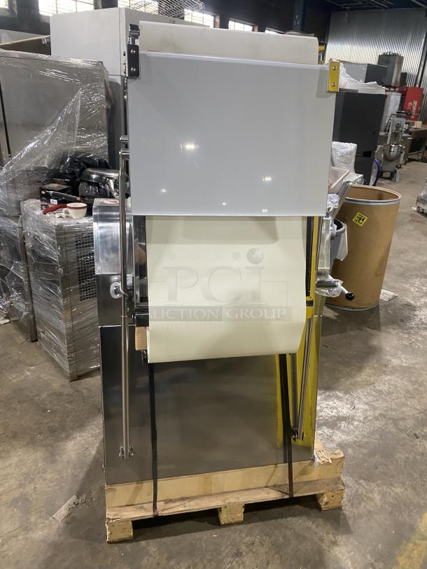 Prepline FSS120 stainless steel dough sheeter, new condition, with reversible foldable conveyor. Model: FSS-120 SN: E21520179.