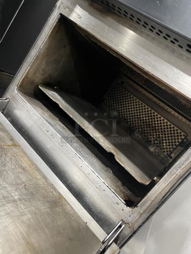 Merry Chef Eikon E2S turbo oven, 2022 model, countertop, used condition, interior view, 208/240V, single phase.