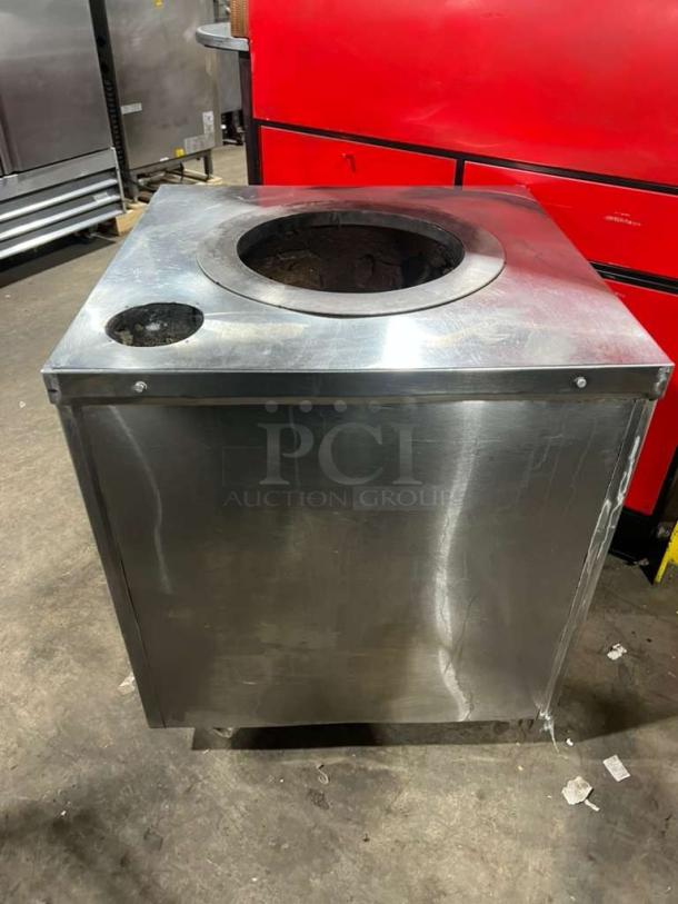 Stainless steel Amco tandoori clay oven, gas-powered, Indian style, in good condition. Features clay interior with metal exterior.