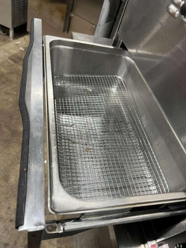 APW Wyott 3 Drawer Bread Warmer, stainless steel, fits undercounter/countertop, 115V, clean interior, used condition.
