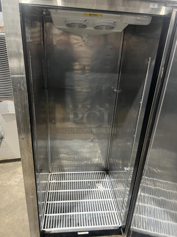 Everest ESR1 Stainless Steel Single Door Refrigerator with poly coated rack, 115V, on casters, commercial use.