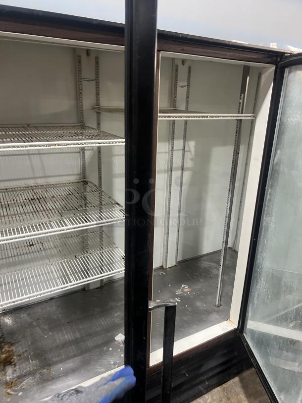 Beverage Air MT72 commercial 3 glass door reach-in refrigerator, poly coated racks, model SN: 2615804, 115V 1 phase, fair condition.