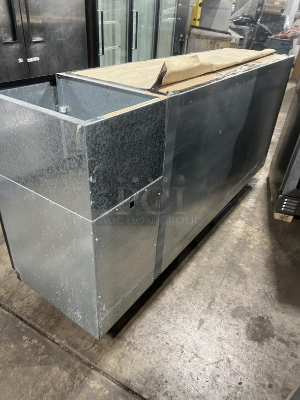 Perlick C5064ESCUL 3-door stainless steel bar back cooler with wired rack, model SN: 427736, 115V, commercial use.
