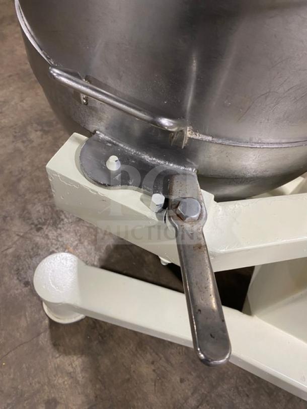 ABS SM80L 80 Qt. Commercial Dough Mixer, stainless steel bowl, bowl guard, flat beater, heavy-duty, 208V 3-phase.