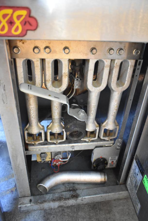 2019 Pitco Frialator 40D commercial deep fryer, natural gas, 107,000 BTU, showing internal components and gas valve.