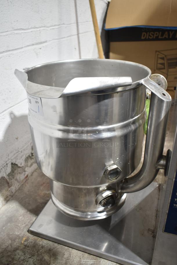 Groen TDB-20 20 Quart Tilting Steam Kettle, stainless steel, with visible temperature gauge, in good condition.