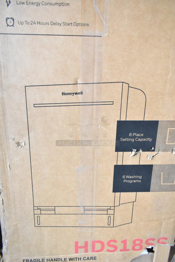 Brand new Honeywell HDS18SS dishwasher, 18 in., 8 place settings, 6 programs, stainless steel tub, scratch and dent.