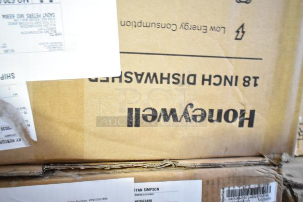 Boxed Honeywell HDS18SS dishwasher, 8 place settings, 6 programs, stainless steel, 115V, Energy Star. Scratch and dent condition.