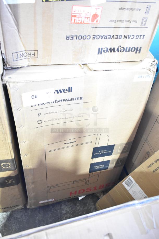 Boxed Honeywell HDS18SS dishwasher, 18", 8 place settings, 6 wash programs, stainless steel tub. Scratch and dent condition.