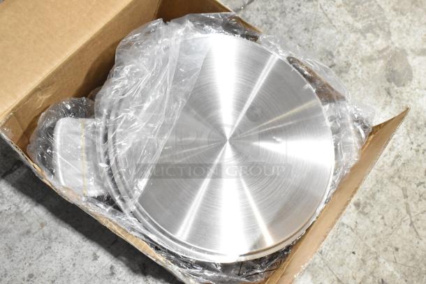 Vigor SS1 Series 32 Qt. and 20 Qt. stainless steel stock pots with covers, brand new scratch and dent, in box.