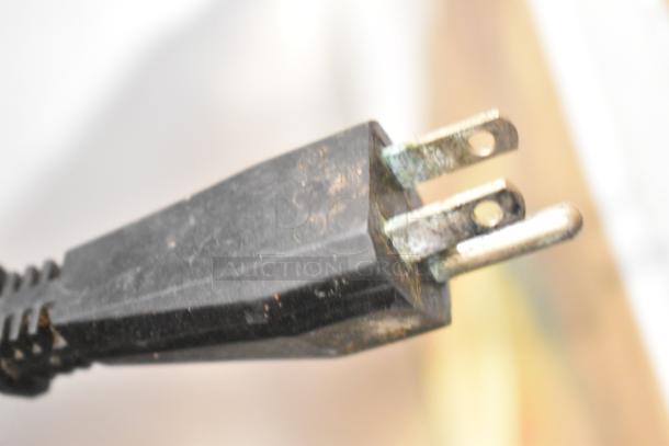 Rancilio MD 50/AT espresso grinder plug, 110 volts, 1 phase, in used condition.