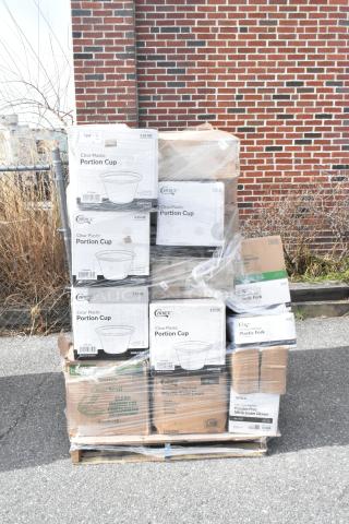 29 BRAND NEW SCRATCH AND DENT! Items Including Popcorn Cups, Portion Cups, Garbage Bags, Containers. See Description for Details. 29 Times Your Bid! MAR26-12