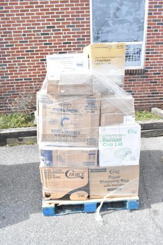 25 BRAND NEW SCRATCH AND DENT! Items Including Shopping Bags, Cold Cups, Gloves, Portion Cups. See Description for Details. 25 Times Your Bid! MAR26-68