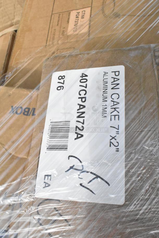 Paletted box labeled "Pan Cake 7''x2'' Aluminum 1mm" with clear wrapping, showing item code 407CPAN72A and barcode.