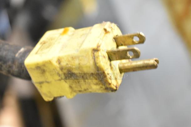 Yellow power plug, slightly worn, likely from Frymaster BIGLA330-6CSD fryer.