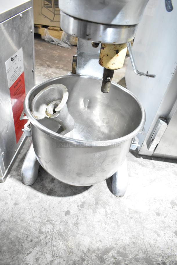 Hobart A200 commercial 20-quart dough mixer with mixing bowl and dough hook attachment, 115 volts, 1 phase.