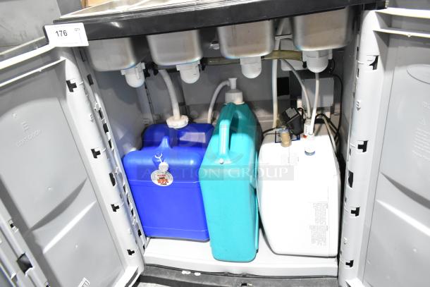 Suncast C3600G 4 Bay Portable Sink, features plumbing underneath, visible tanks, good condition. Perfect for mobile use.