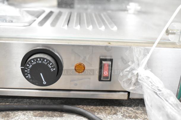 BRAND NEW SCRATCH AND DENT! KoolMore HDC-1.5C display warmer with temperature dial, power switch, 1.5 cu. ft., 110-120V.