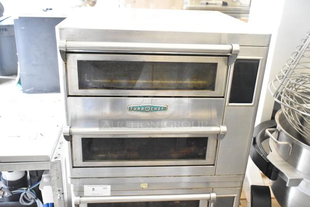 2019 Turbochef HHD Commercial Double Batch Ventless Oven, 208/240V, 3 Phase, stainless steel, minor wear.