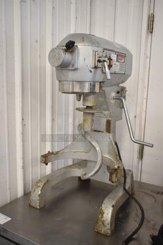 BakeMax BMPME20 20-quart planetary dough mixer with dough hook, 110V, 1 phase, industrial design, used condition.