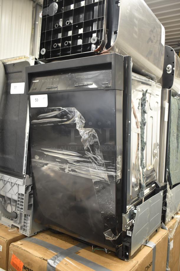 Honeywell 1014783275 18-inch dishwasher, black, 8 place settings, 6 programs, visible protective wrap, good condition.