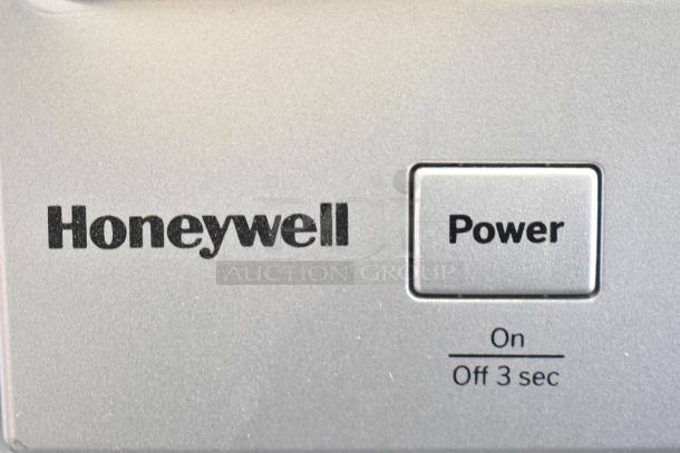 Honeywell dishwasher control panel displaying "Honeywell" logo and "Power" button with text "On/Off 3 sec."