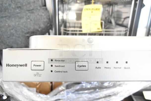 2025 Honeywell HDS24SS-H dishwasher, 24 in, 12-place settings, 7 cycles, stainless steel, UL/Energy Star, scratch and dent.