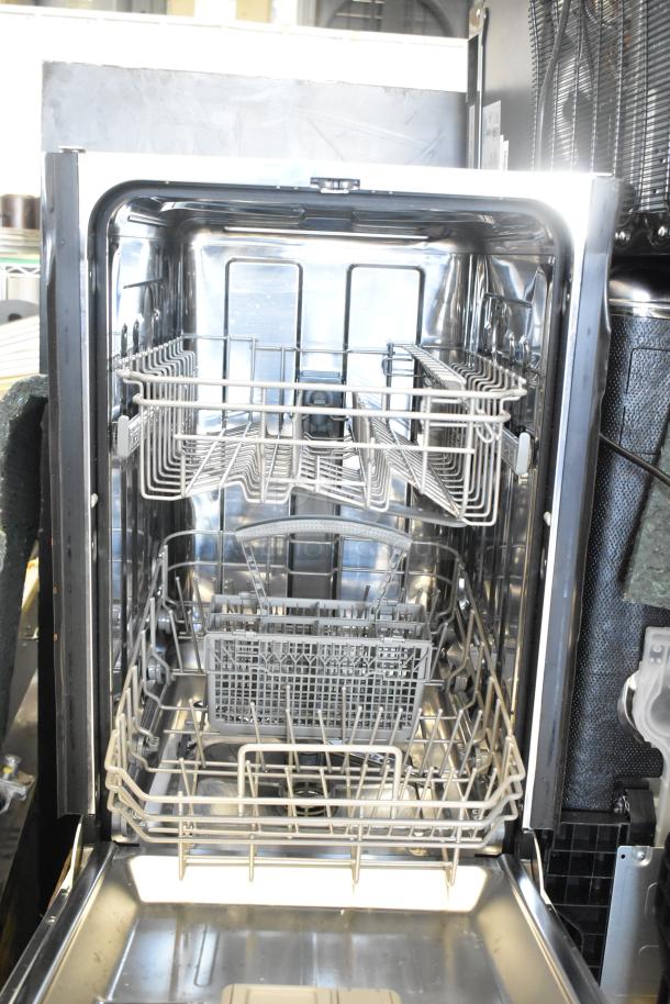 Brand new 2025 Honeywell HDS18SS dishwasher, 18-inch, stainless steel tub, 8 place settings, 6 washing programs, Energy Star certified.